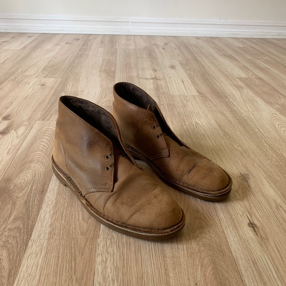 Classic Clarks Desert Boots in Tan – Size 10M main image 5